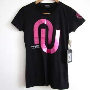 Numero - Black T-shirt With Shiny Logo